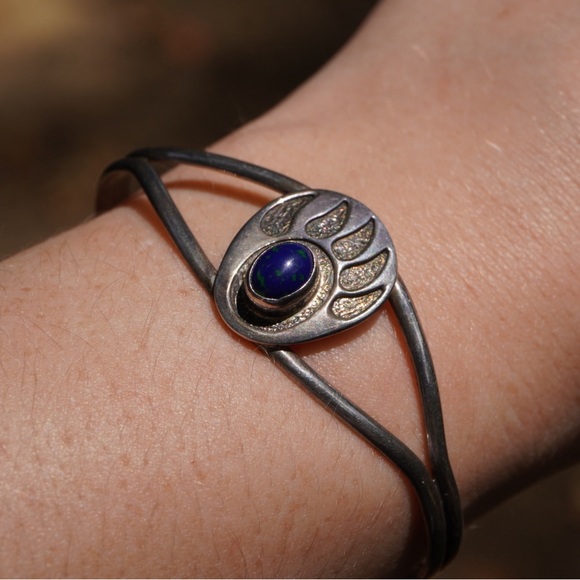 Vintage Sterling Silver Navajo Azurite Bear Paw Cuff Bracelet - Picture 2 of 16